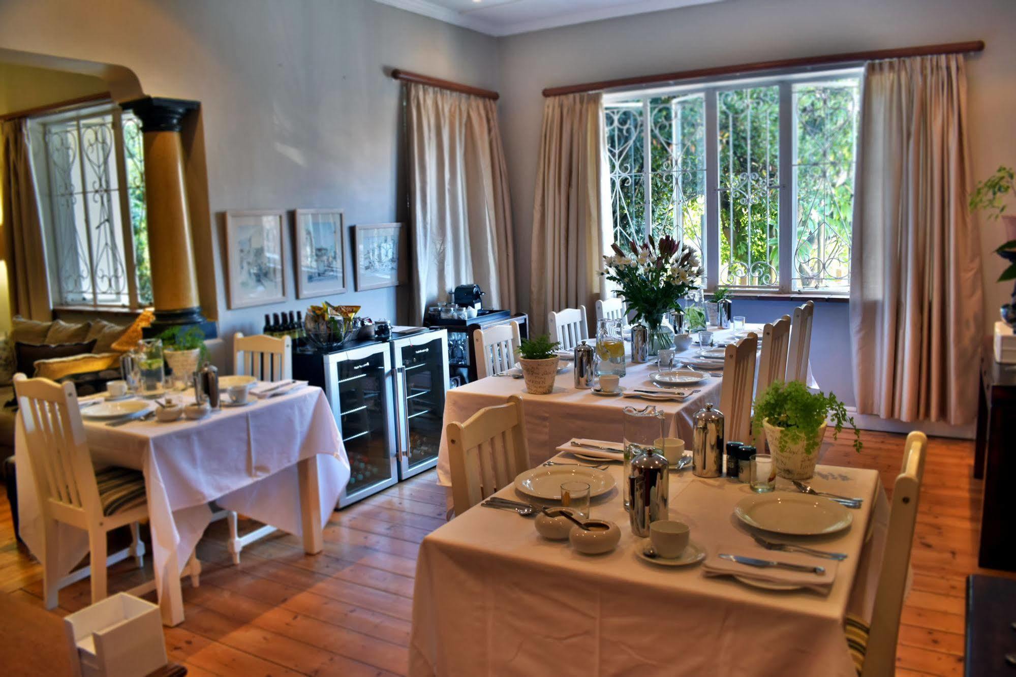 The Lions Guest House Fokváros Kültér fotó