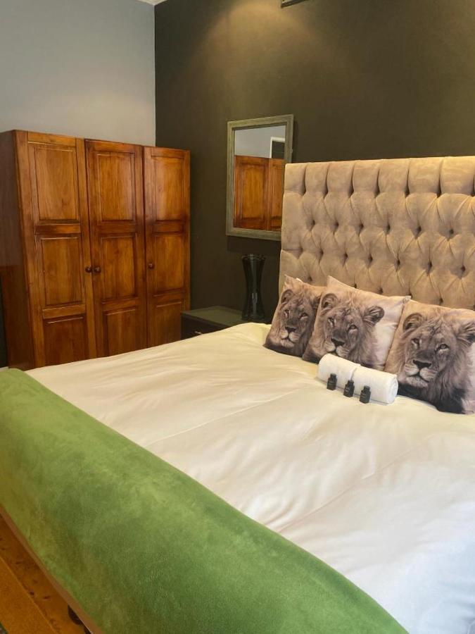 The Lions Guest House Fokváros Kültér fotó